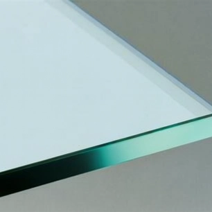 Geschliffen (von Hand)