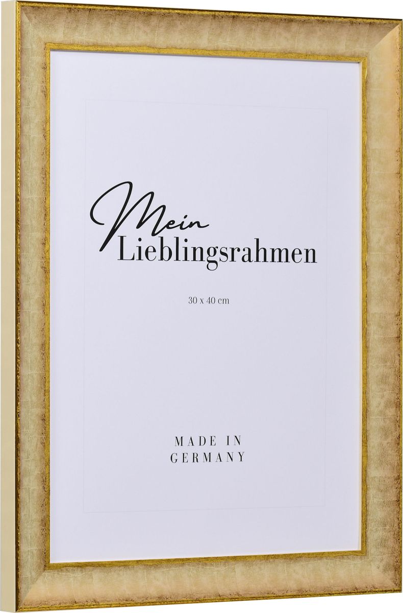 Seitenansicht eines barocken, honigfarbenen Holzrahmens mit flacher Hohlkehle und in Retro Optik